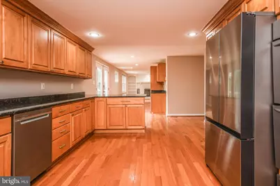 9627 Locust Hill Drive, Great Falls, VA 22066 - Photo 21