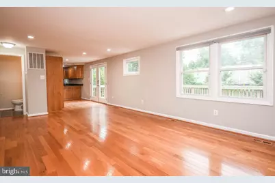 9627 Locust Hill Drive, Great Falls, VA 22066 - Photo 9