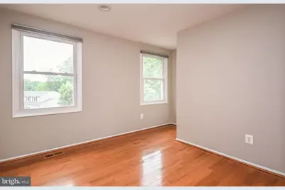 9627 Locust Hill Drive, Great Falls, VA 22066 - Photo 37