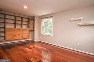 9627 Locust Hill Dr, Great Falls, VA 22066 - Photo 43