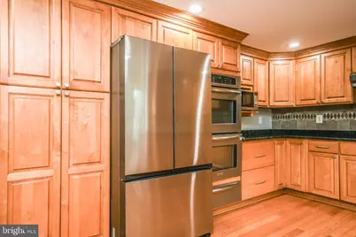 9627 Locust Hill Drive, Great Falls, VA 22066 - Photo 15
