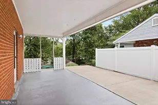 7600 Hamlet St, Springfield, VA 22151 - Photo 29
