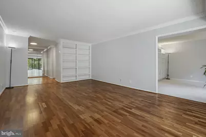 5901 Mount Eagle Drive #108, Alexandria, VA 22303 - Photo 5