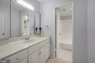 5901 Mt Eagle Dr, Alexandria, VA 22303 - Photo 33