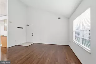 10208 Ashbrooke Ct, Oakton, VA 22124 - Photo 3