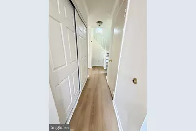 13767 Marsden Court, Chantilly, VA 20151 - Photo 3