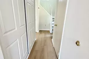 13767 Marsden Ct, Chantilly, VA 20151 - Photo 3