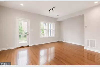 9251 Wood Violet Court, Fairfax, VA 22031 - Photo 7
