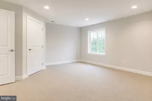 9251 Wood Violet Ct, Fairfax, VA 22031 - Photo 15