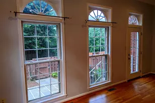 8069 Powderbrook Ln, Springfield, VA 22153 - Photo 23