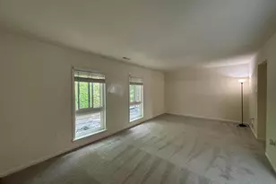 3738 Persimmon Cir, Fairfax, VA 22031 - Photo 11