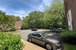 3738 Persimmon Cir, Fairfax, VA 22031 - Photo 5
