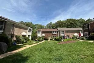 3738 Persimmon Cir, Fairfax, VA 22031 - Photo 3