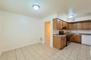 4657 Logsdon Dr, Annandale, VA 22003 - Photo 3