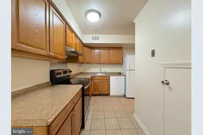 4657 Logsdon Drive, Annandale, VA 22003 - Photo 5