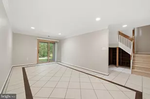 2017 Wethersfield Ct, Reston, VA 20191 - Photo 37
