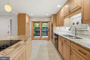 2017 Wethersfield Ct, Reston, VA 20191 - Photo 7