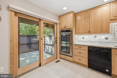 2017 Wethersfield Court, Reston, VA 20191 - Photo 9