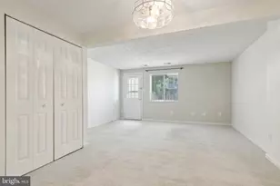 8483 Aurora Ct, Lorton, VA 22079 - Photo 9