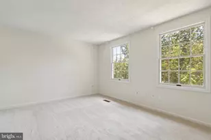 8483 Aurora Ct, Lorton, VA 22079 - Photo 17