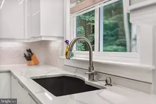 11033 Clara Barton Dr, Fairfax Station, VA 22039 - Photo 11