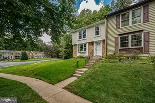 7428 Golden Horseshoe Ct, Springfield, VA 22153 - Photo 3