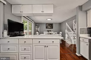 7428 Golden Horseshoe Ct, Springfield, VA 22153 - Photo 19