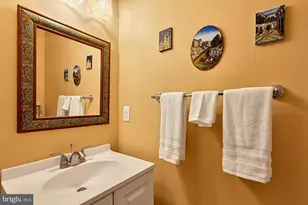 7428 Golden Horseshoe Ct, Springfield, VA 22153 - Photo 35