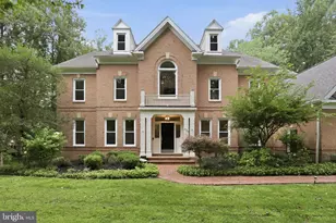 10301 Forest Maple Rd, Vienna, VA 22182 - Photo 1