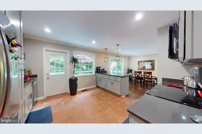 7628 Chancellor Way, Springfield, VA 22153 - Photo 7