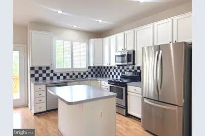 2525 James Madison Circle, Herndon, VA 20171 - Photo 11