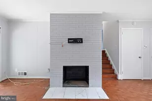 7545 Axton St, Springfield, VA 22151 - Photo 3