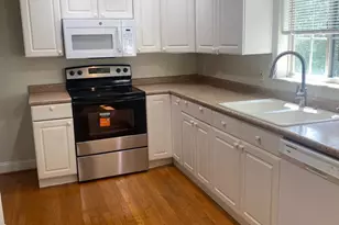 8122 Parkdale Ct, Springfield, VA 22153 - Photo 5