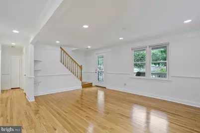 7318 Poplar Court, Falls Church, VA 22042 - Photo 9