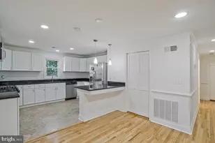 7318 Poplar Ct, Falls Church, VA 22042 - Photo 11