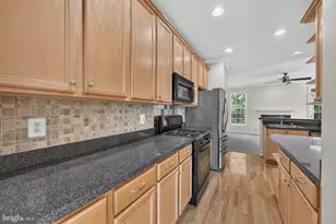 5902 Ians Way, Alexandria, VA 22315 - Photo 13