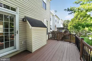 5902 Ians Way, Alexandria, VA 22315 - Photo 9