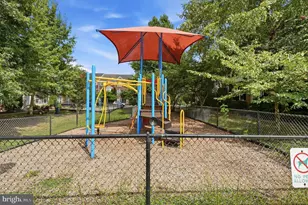 13318 Summer Garden Walk, Centreville, VA 20120 - Photo 37