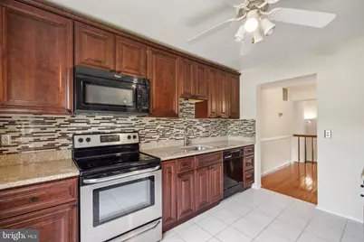 2832 Jermantown Road #49, Oakton, VA 22124 - Photo 5