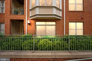 1855 Stratford Park Pl, Reston, VA 20190 - Photo 3