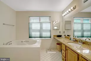 7520 Walnut Hill Ln, Falls Church, VA 22042 - Photo 35
