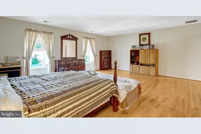 7520 Walnut Hill Lane, Falls Church, VA 22042 - Photo 33