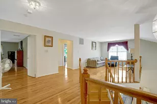 7520 Walnut Hill Ln, Falls Church, VA 22042 - Photo 29