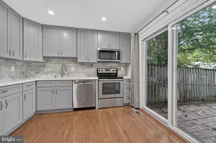 11870 Abercorn Ct, Reston, VA 20191 - Photo 23