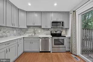 11870 Abercorn Ct, Reston, VA 20191 - Photo 27