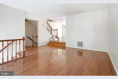 8111 Squirrel Run Road, Springfield, VA 22152 - Photo 23