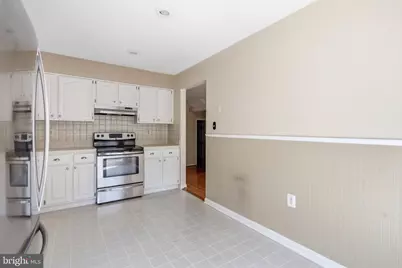 8111 Squirrel Run Road, Springfield, VA 22152 - Photo 31