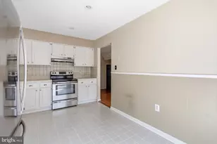 8111 Squirrel Run Rd, Springfield, VA 22152 - Photo 31