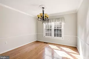 8111 Squirrel Run Rd, Springfield, VA 22152 - Photo 25