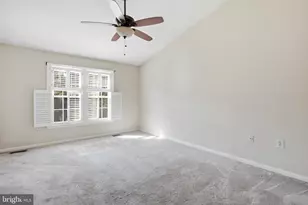 8111 Squirrel Run Rd, Springfield, VA 22152 - Photo 45